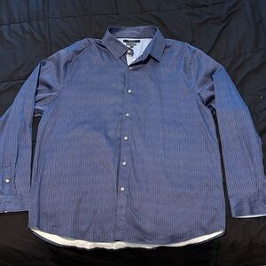 Tahari Men's Navy Patterned Button-Down Shirt